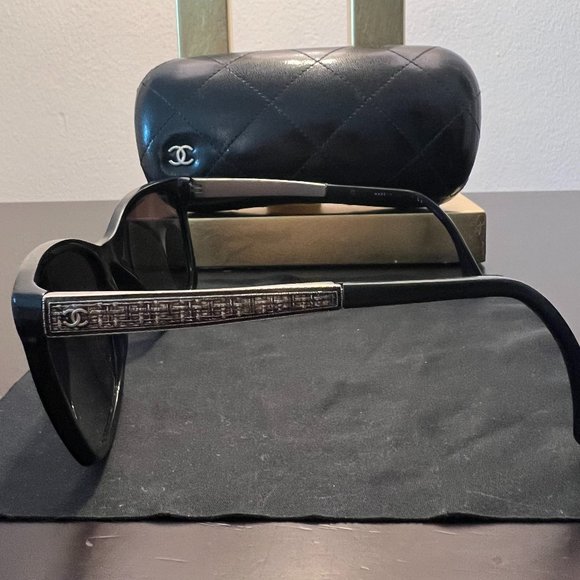CHANEL Sunglasses, 2016